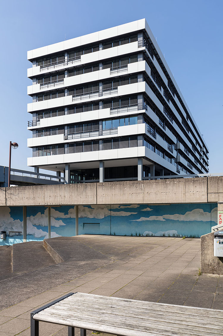 Die Architektur der Ruhr-Universität Bochum - Architekturfotografie eines der neu errichteten Gebäude